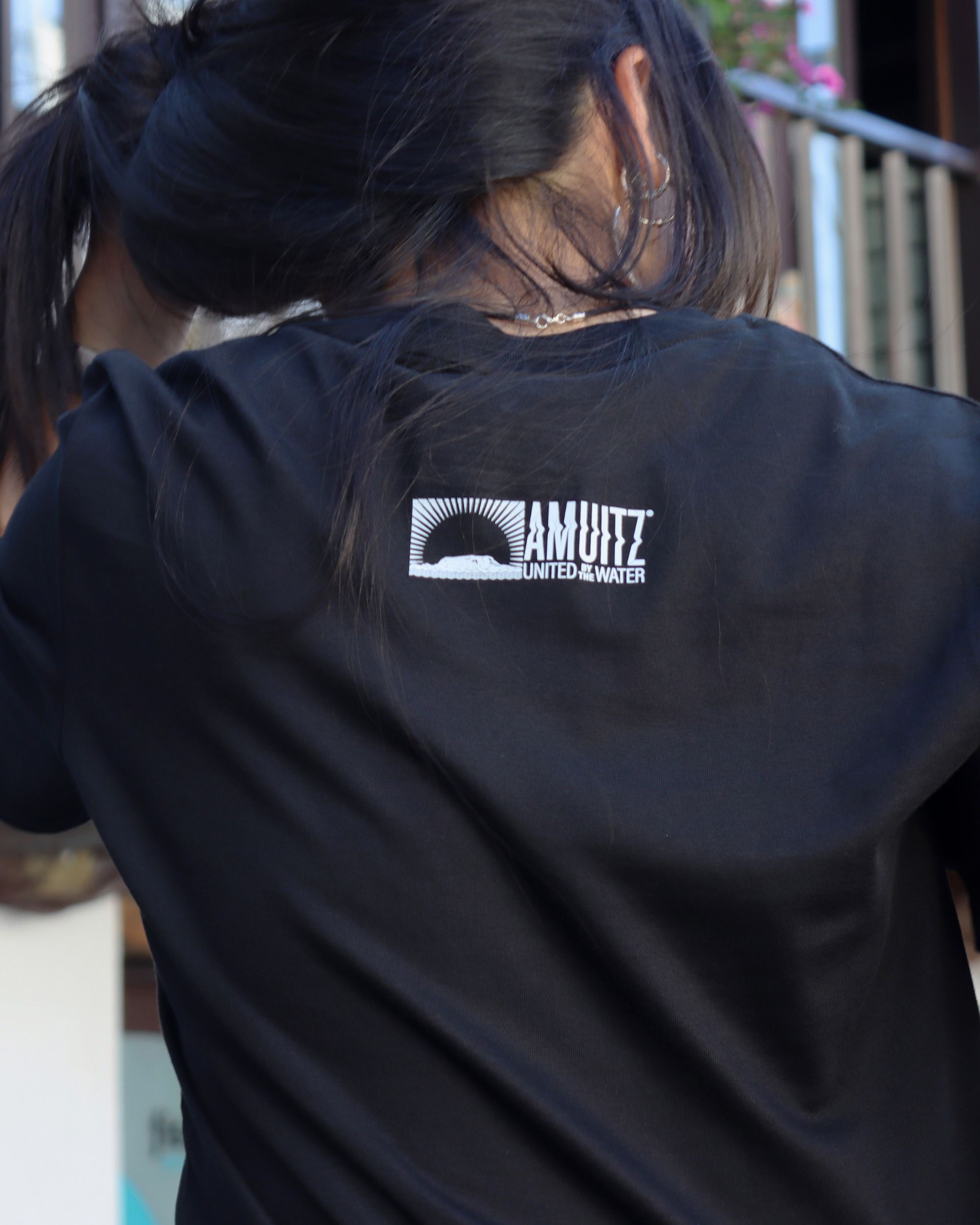 CAMISETA-AMUITZ-NEGRA-02