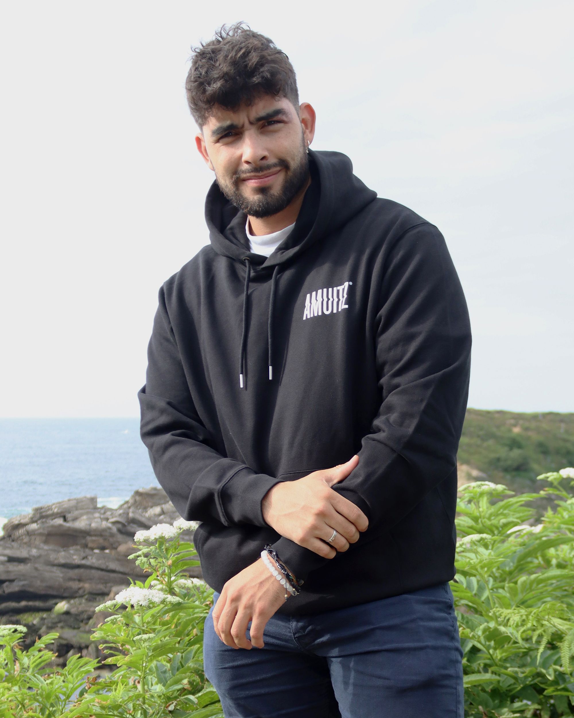 SUDADERA-AMUITZ-UNITED-NEGRA-01