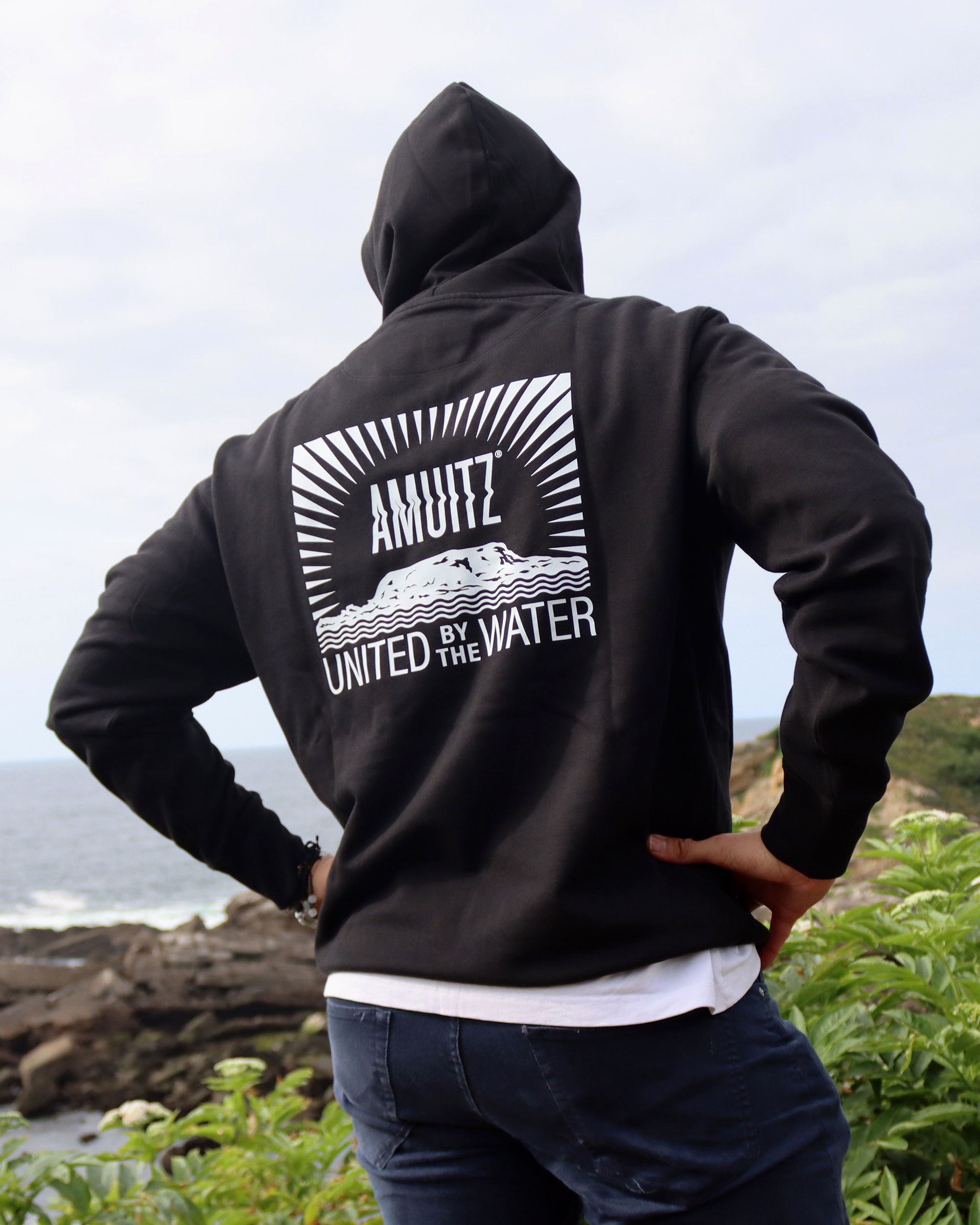 SUDADERA-AMUITZ-UNITED-NEGRA-02